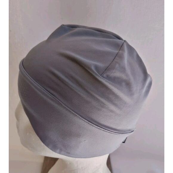 Womens Nike Running Beanie PONYTAIL HOLDER Thermal Run Gray Lightweight - Picture 3 of 9